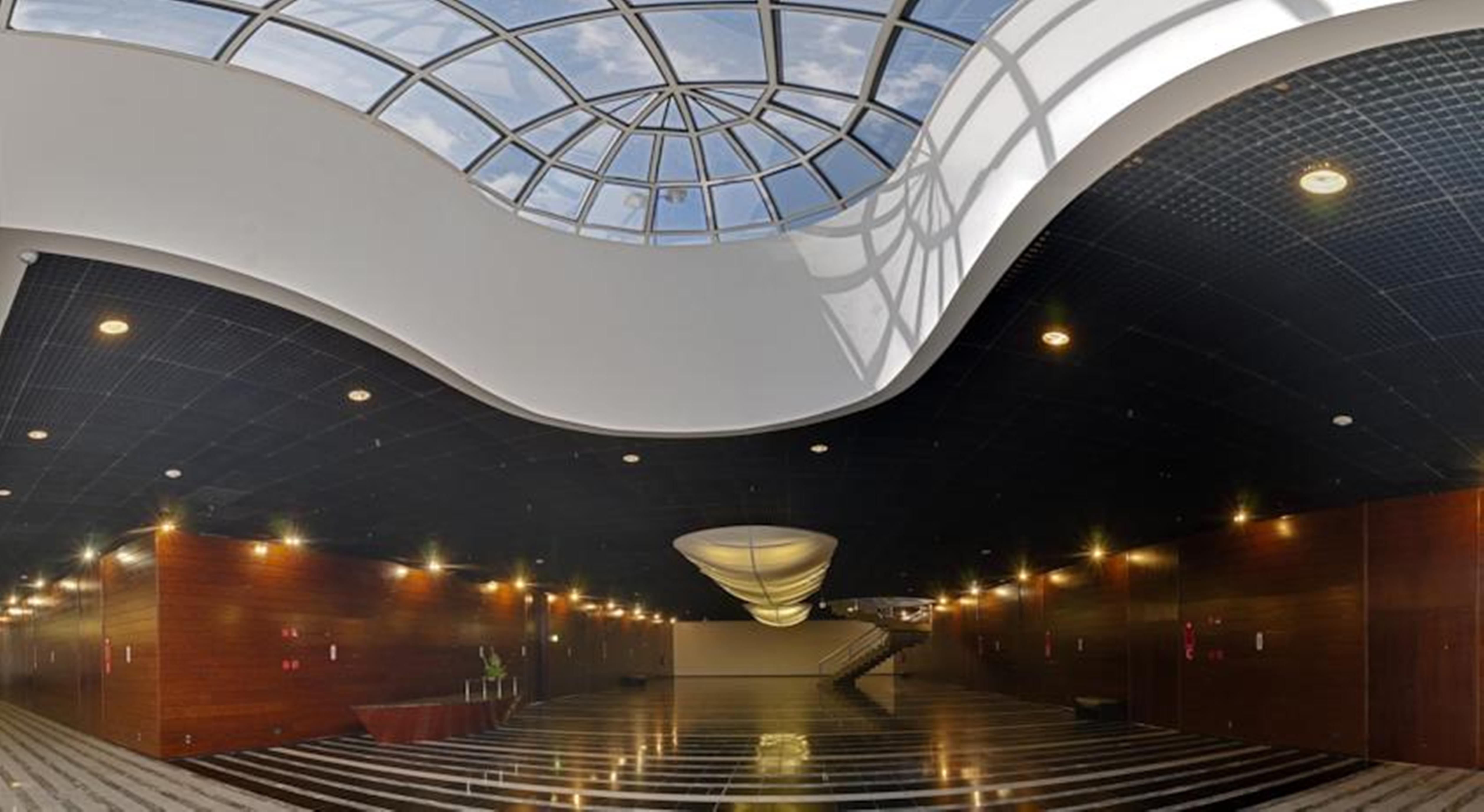 Royal Tulip Brasilia Alvorada Hotel Luaran gambar The interior of the main building