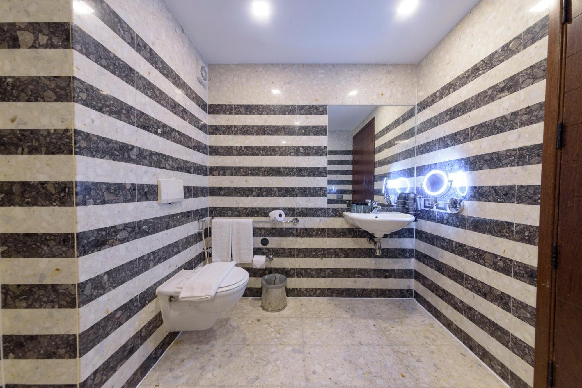 Royal Tulip Brasilia Alvorada Hotel Bilik gambar Bathroom